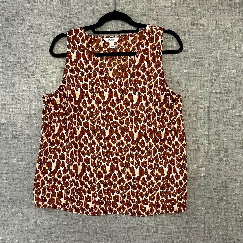 Nine West tank top v neck size 10 brown flower pattern